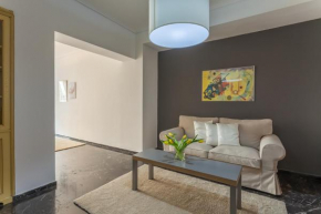  Tranquil Central Apt, behind Athens Caravel  Афины